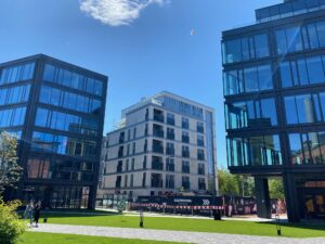 Apartamenty z usługami, Powiśle, Warszawa